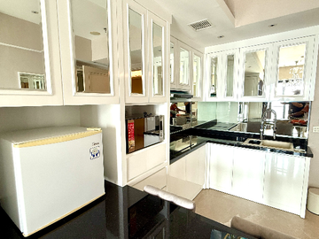 The Peak Apartemen Tunjungan