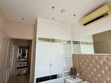 The Peak Apartemen Tunjungan