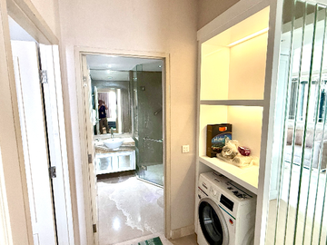 The Peak Apartemen Tunjungan