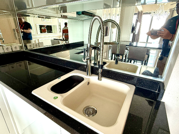 The Peak Apartemen Tunjungan