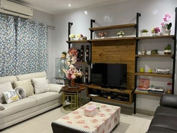 Rumah Cantik Furnished di Cluster Bluebell Summarecon Bekasi