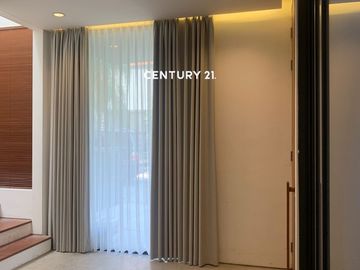 Rumah Rapih 2 Lantai Di Jaksel Nd 18037