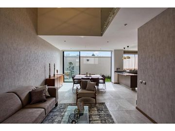 Casa En Venta En Fraccionamiento Cerca De Camino Real