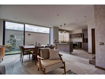 Casa En Venta En Fraccionamiento Cerca De Camino Real