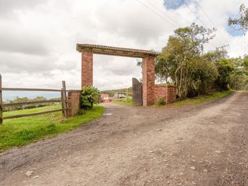 casa en venta en vereda yerbabuena. Cod V14116