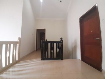Rumah Bintaro Sektor 5 Posisi Hook Strategis Siap Huni