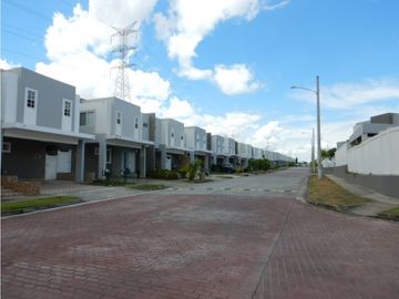 Vendo casa PH AUGUSTA  EN PASEO DEL NORTE BRISAS DE GOLF