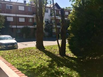 Departamento en venta en Ezpeleta Este