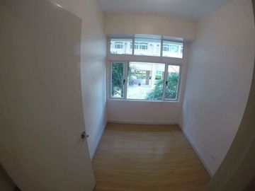 pre selling condominium in manila near manila docs pgh otis