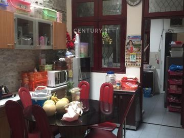 Dijual Rumah 2 Lantai Lokasi Sangat Strategis Di Kebayoran Baru