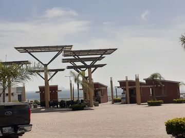 Se Vende Casa Cerca del Mar en Ballenita