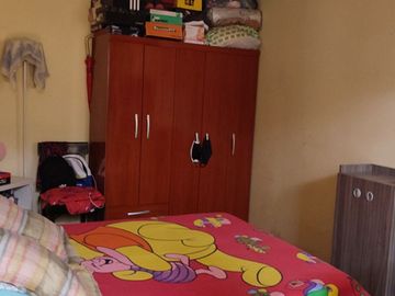 Casa 3 pisos Área:200m2 $240,000 SMP
