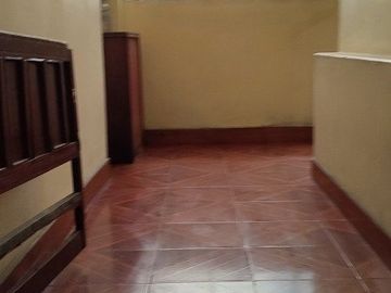 Casa 3 pisos Área:200m2 $240,000 SMP