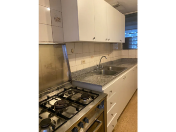 VENDO AMPLIA CASA RESIDENCIAL O COMERCIAL EN CLUB X BETANIA