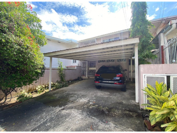 VENDO AMPLIA CASA RESIDENCIAL O COMERCIAL EN CLUB X BETANIA