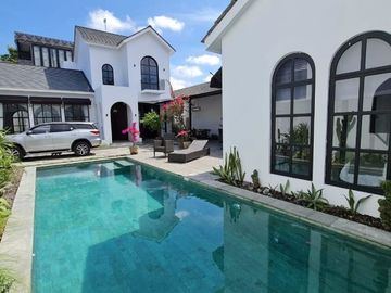 Rumah mewah gaya mediteranian di Tegal cupek, Umalas Bali (Freehold, IMB)