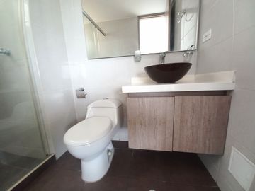 apartamento en venta en conjunto residencial portobello  piso 8. Cod V13281