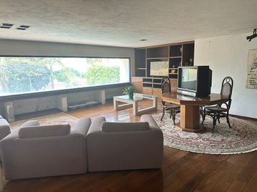 CASA EN VENTA EN FRACCIONAMIENTO CLUB DE GOLF HACIENDA SAN GASPAR EN JIUTEPEC.
