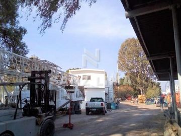 CARR. CELAYA-SALVATIERRA: MAGNIFICO RANCHO  CON POZO PROPIO