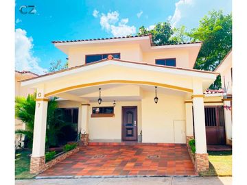 Venta de casa en Senderos de Bambu, Nuevo Arraijan
