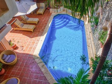 Departamento con rooftop privado, tipo duplex, a 190 metros de la playa.