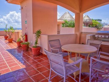 Departamento con rooftop privado, tipo duplex, a 190 metros de la playa.