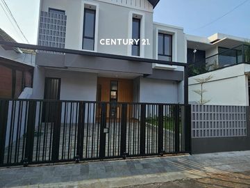 Rumah Cantik 2 Lantai Di Sektor 3 Bintaro Gb 17038
