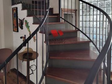 Triplex en venta en Bernal Centro