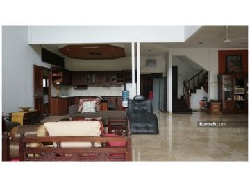 Rumah Mewah di Jalan Bandung Cinere Depok