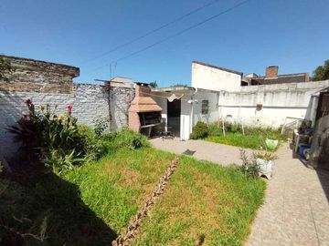 Casa en venta en Moron Sur