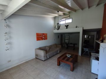 Casa en venta en Moron Sur
