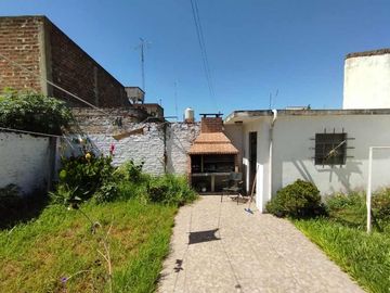 Casa en venta en Moron Sur