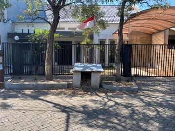 Rumah 1 lantai siap huni nyaman di Kendangsari Hadap Selatan Strategis