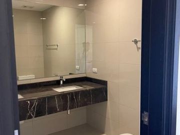 2 bedroom condo unit for sale at East Gallery Place, BGC, Taguig
