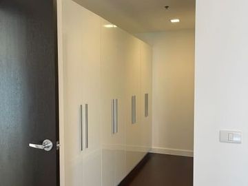 2 bedroom condo unit for sale at East Gallery Place, BGC, Taguig
