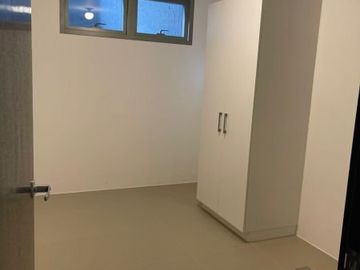 2 bedroom condo unit for sale at East Gallery Place, BGC, Taguig