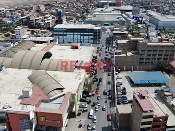 ¡Terreno en Venta 7,500 m2 en Centro de Chiclayo – Inversión con Potencial Increíble!

📍 Ubicación Privilegiada
Este terreno de 7,500 m², ubicado e