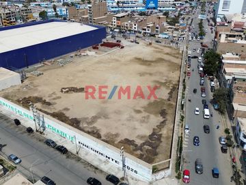 ¡Terreno en Venta 7,500 m2 en Centro de Chiclayo – Inversión con Potencial Increíble!

📍 Ubicación Privilegiada
Este terreno de 7,500 m², ubicado e