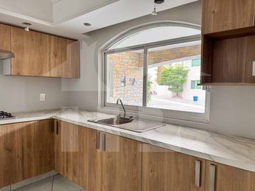 Casa en Venta en Virreyes Residencial Coto 2, Zapopan