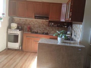 Rumah di Bukit Pamulang Indah Tangsel 2 Lantai Tanah Luas