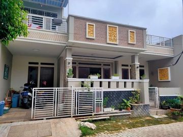 Rumah di Bukit Pamulang Indah Tangsel 2 Lantai Tanah Luas