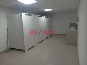🌟 ¡Oportunidad Única para Inversionistas y Desarrolladores! 🌟

Descubre una joya de terreno en el corazón de La Esperanza, Trujillo. Presentamos un