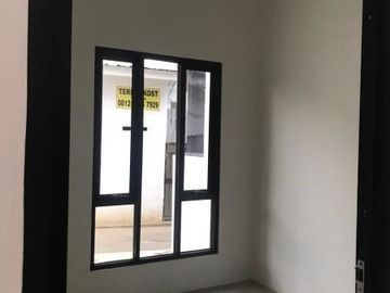 Rumah 2 lantai siap huni di dekat samsat cinere depok
