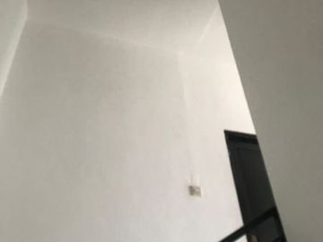 Rumah 2 lantai siap huni di dekat samsat cinere depok