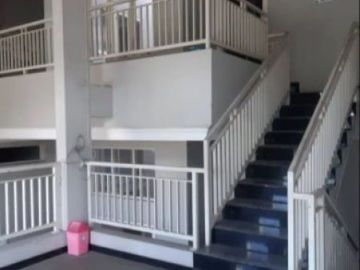 Rumah mewah 3 lantai cocok untuk kantor, rumah usaha, showroom, outlet dan rumah tinggal