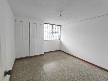 casa en arriendo en urbanización la flora. Cod A108382