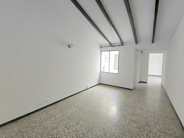casa en arriendo en urbanización la flora. Cod A108382