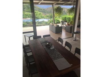 Venta Finca en Santafe de Antioquia, 1.767 mts, Unidad Cerrada