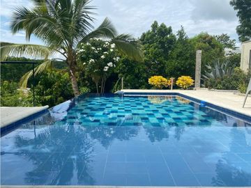 Venta Finca en Santafe de Antioquia, 1.767 mts, Unidad Cerrada