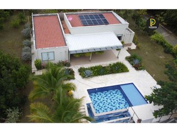 Venta Finca en Santafe de Antioquia, 1.767 mts, Unidad Cerrada